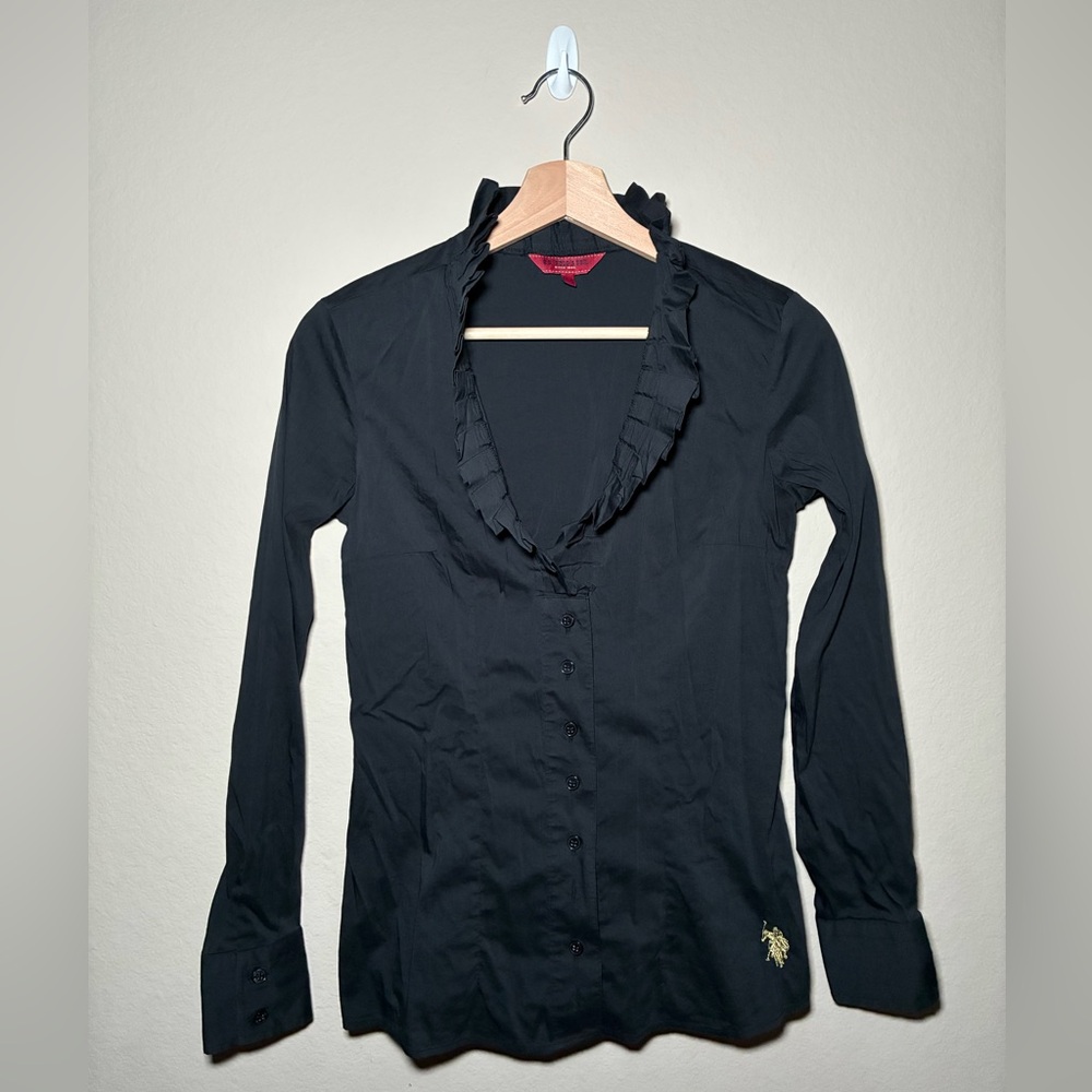 U.S. Polo Assn. size 36 Black Ruffle button up long sleeve